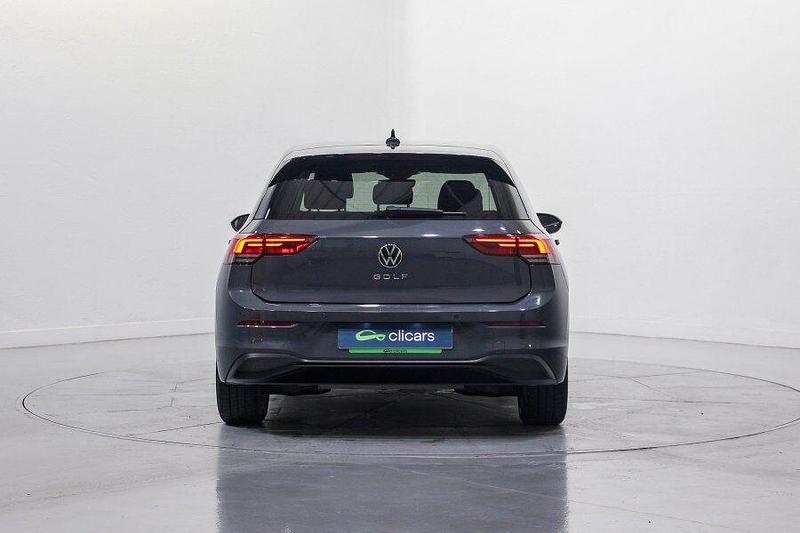 Usado VW Golf VII Life 150 CV (110 kW) 2021 Gris / plata Utilitario