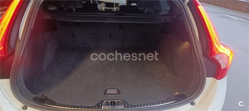 Usado Volvo V60 R-Design 215 CV (158 kW) 2013 Blanco Familiar