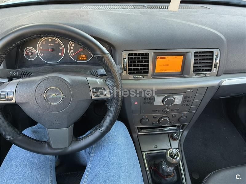 Blanco Usado 2008 Opel Vectra Cosmo Berlina | 3500 € (Precio justo) - Imagen 1/4