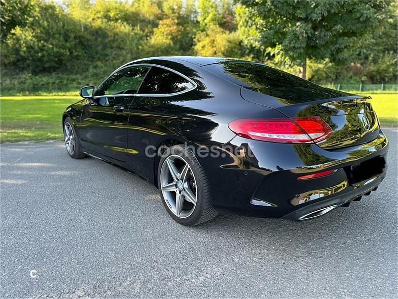 Usado Mercedes C220 AMG line 170 CV (125 kW) 2016 Negro Coupe