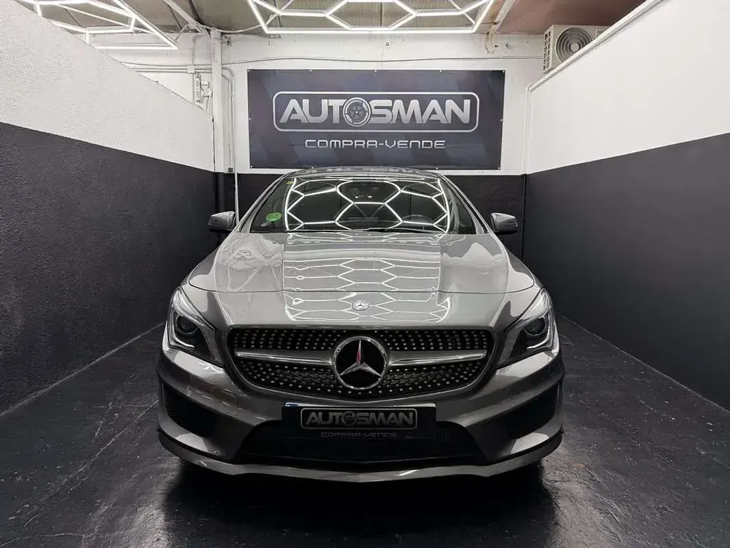 Occasion Mercedes CLA200 AMG line 136 PK (100 kW) 2015 Grijs Sedan