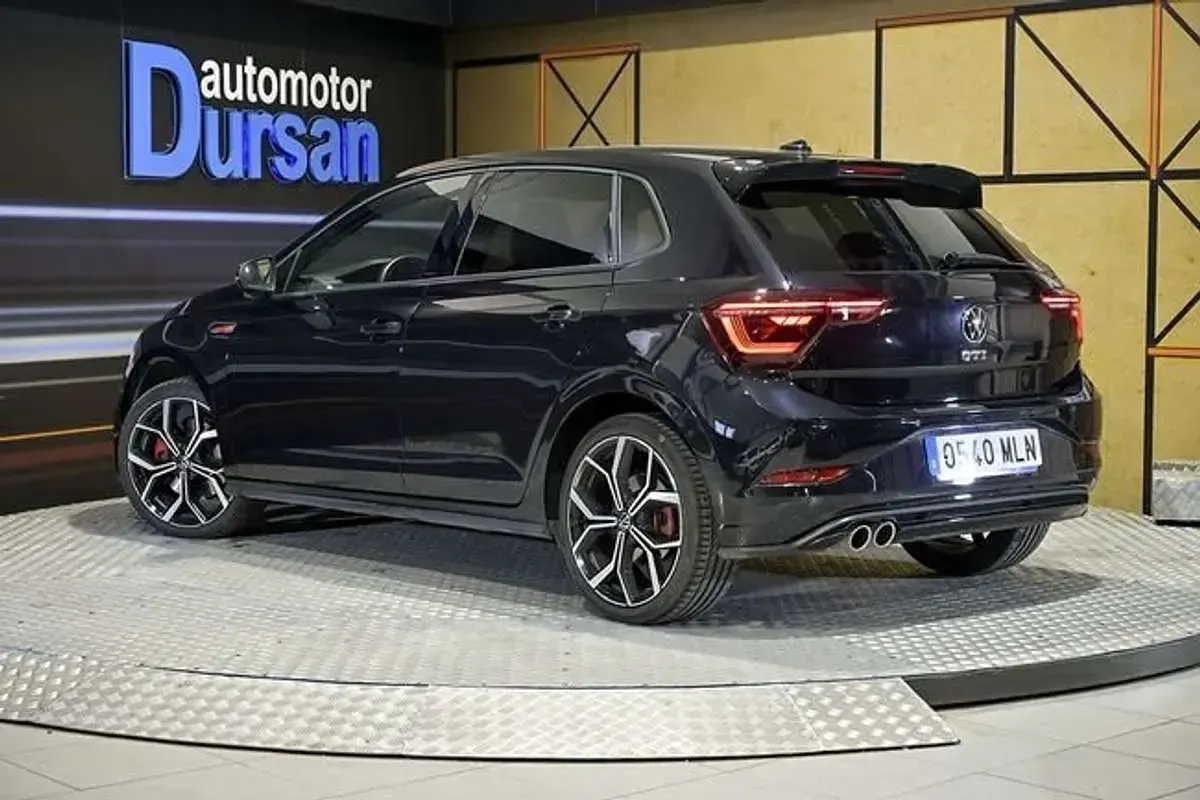 Usado VW Polo GTI 207 CV (152 kW) 2023 Negro Utilitario