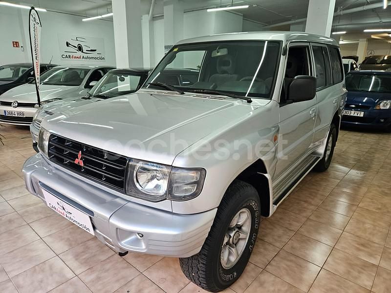 Gris / plata Usado 2002 Galloper Exceed SUV | 9899 € (Caro) - Imagen 1/2
