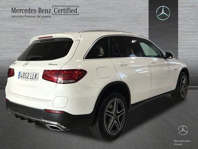 Usado Mercedes GLC300e AMG line 306 CV (225 kW) 2021 Blanco polar