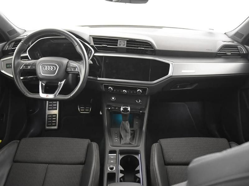 Usado Audi Q3 Sportback S-Line 150 CV (110 kW) 2022 Gris/plata SUV