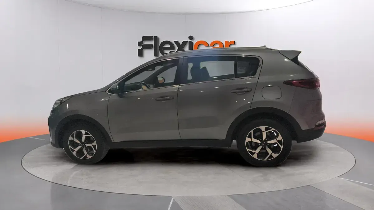 Usado Kia Sportage 136 CV (100 kW) 2020 Gris SUV
