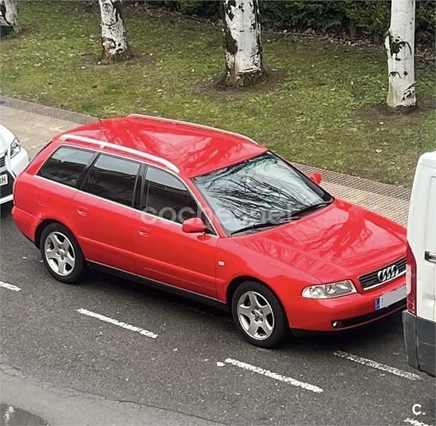 Usado Audi A4 193 CV (141 kW) 1999 Rojo Familiar