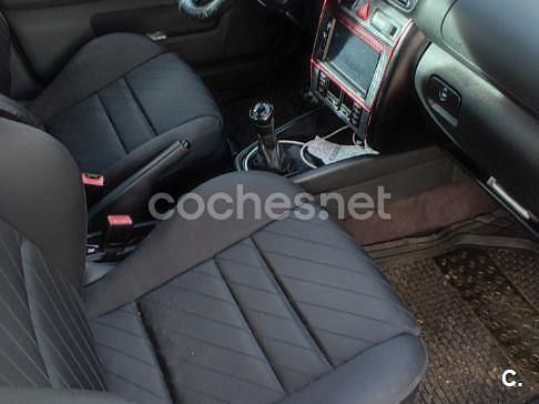 Usado Audi A3 Ambiente 110 CV (80 kW) 1999 Gris / plata Utilitario