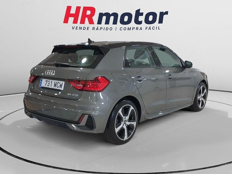 Usado Audi A1 Design 110 CV (80 kW) 2022 Gris SUV
