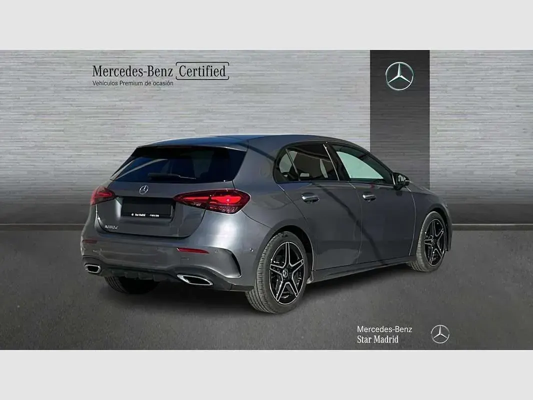 Usado Mercedes A180 109 CV (80 kW) 2025 Gris Utilitario
