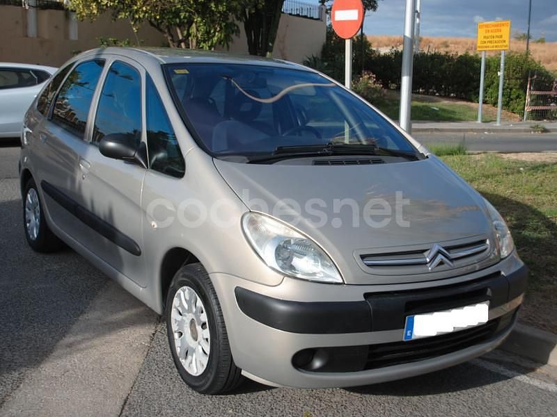 Beige Usado 2007 Citroën Xsara Picasso Monovolumen | 4900 € (Un poco caro) - Imagen 1/4