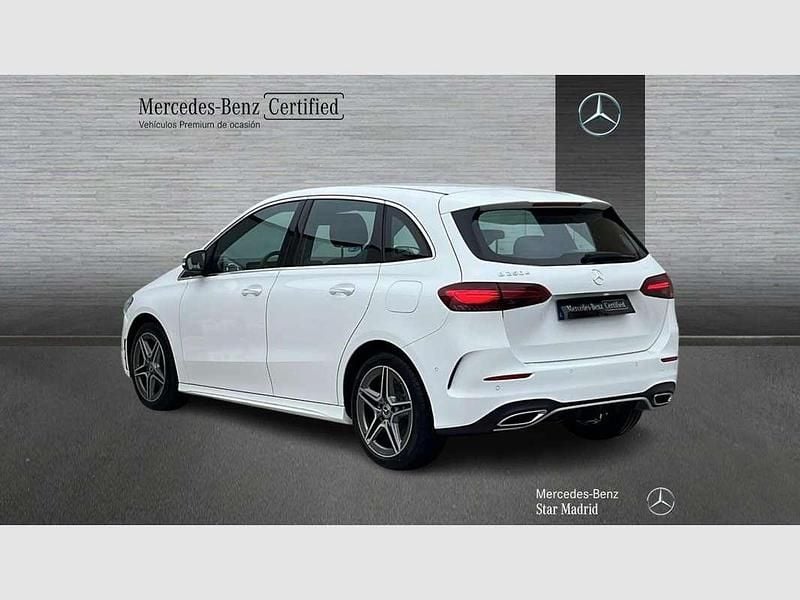 Usado Mercedes E250 218 CV (160 kW) 2025 Blanco Familiar