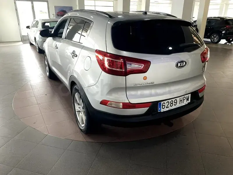 Usado Kia Sportage 115 CV (84 kW) 2013 Gris / plata SUV