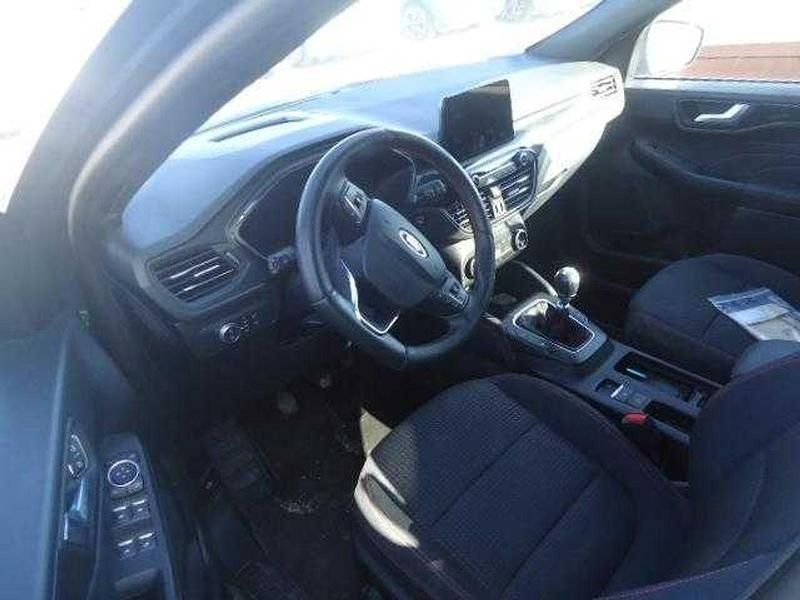 Usado Ford Kuga ST-Line 150 CV (110 kW) 2022 Gris / plata SUV