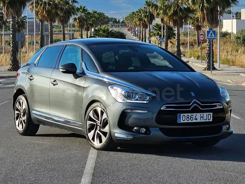 Usado Citroën DS5 163 CV (119 kW) 2012 Gris / plata Utilitario
