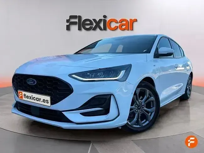 Usado Ford Focus ST-Line 155 HP (114 kW) 2024 Branco
