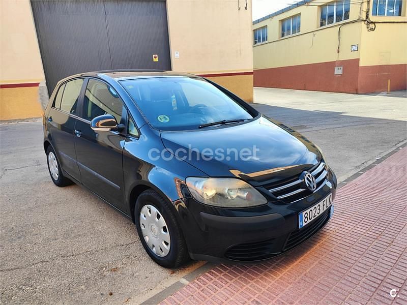 Negro Usado 2006 VW Golf Plus Cross Highline Monovolumen | 4500 € (Precio justo) - Imagen 1/4