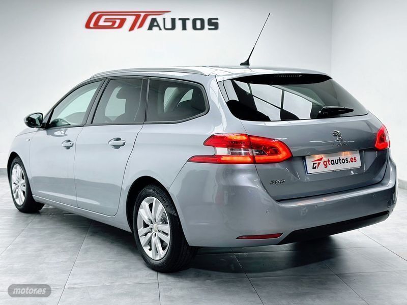 Gris Usado 2016 Peugeot 308 Style Familiar | 12.290 € - Imagen 1/4