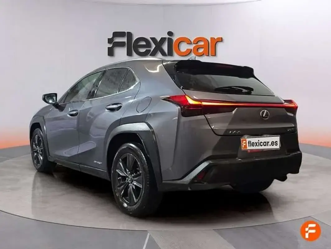 Usado Lexus UX 250h Business Edition 184 CV (135 kW) 2020 Gris SUV
