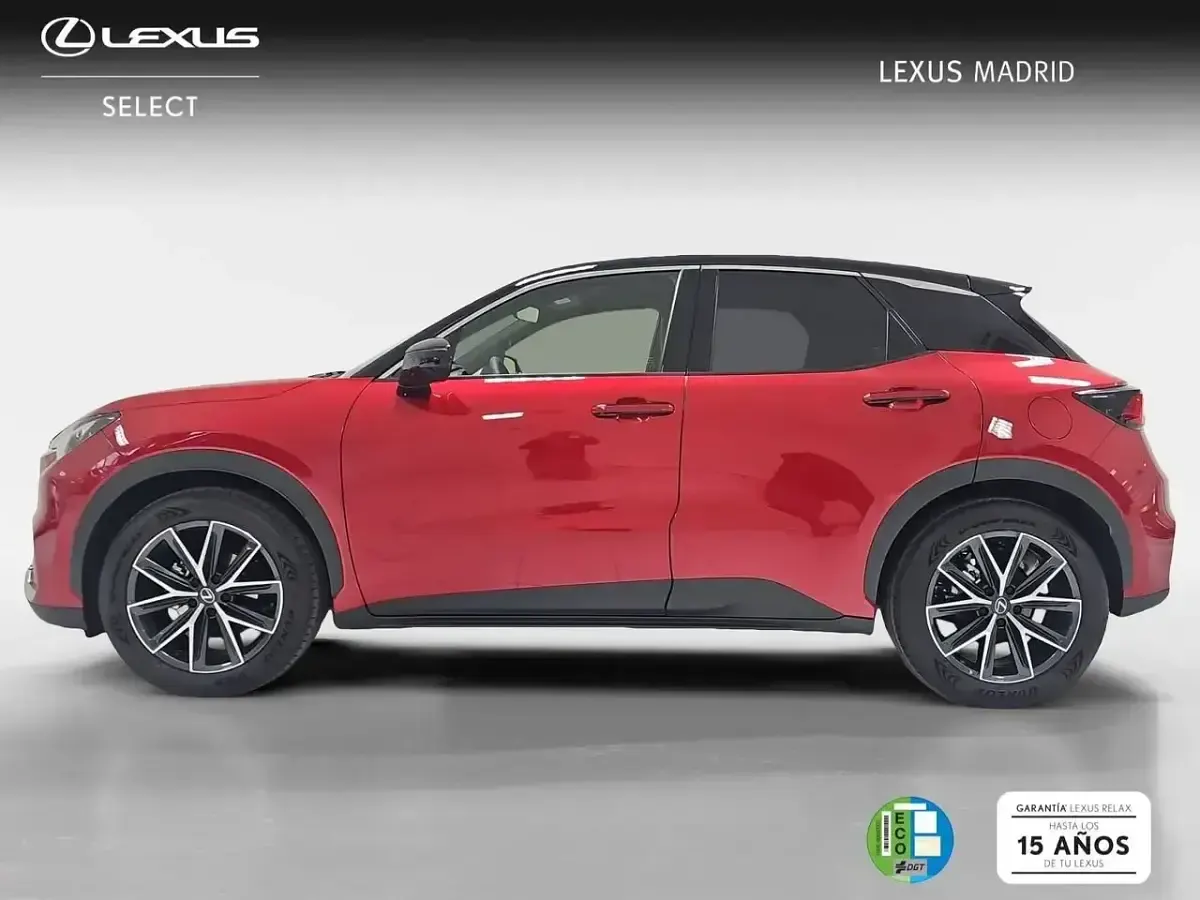 Usado Lexus LBX 136 CV (100 kW) 2025 Rojo SUV