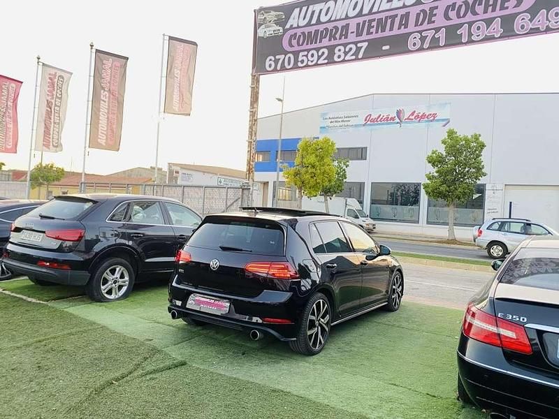 Usado VW Golf VII GTD 184 CV (135 kW) 2017 Negro Utilitario