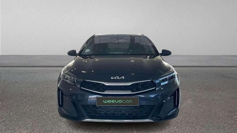 Usado Kia XCeed 101 CV (74 kW) 2025 Gris SUV