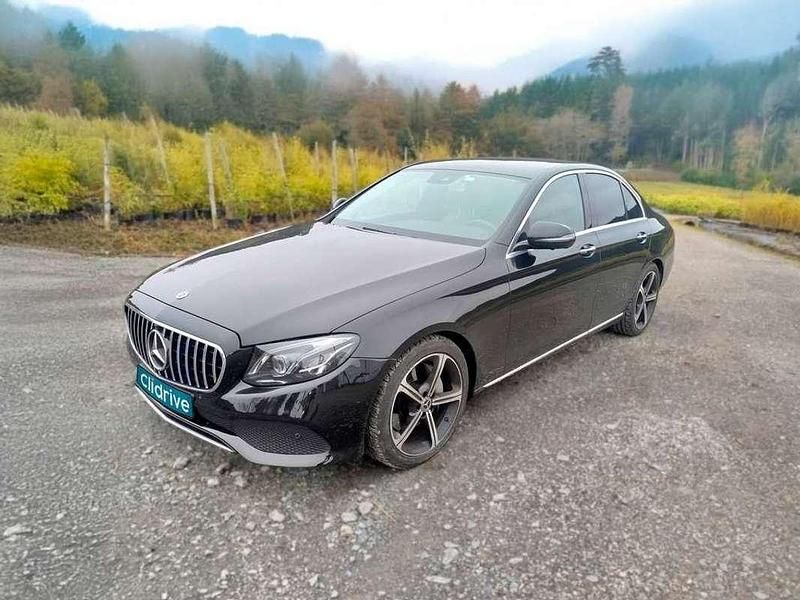 Usado Mercedes E350 258 CV (189 kW) 2018 Negro Berlina