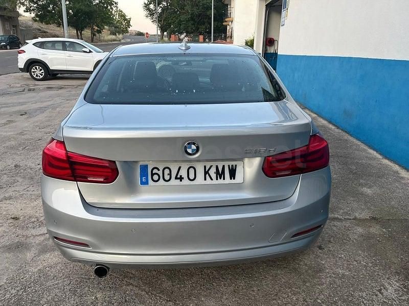 Usado BMW 318 150 CV (110 kW) 2018 Gris / plata Berlina