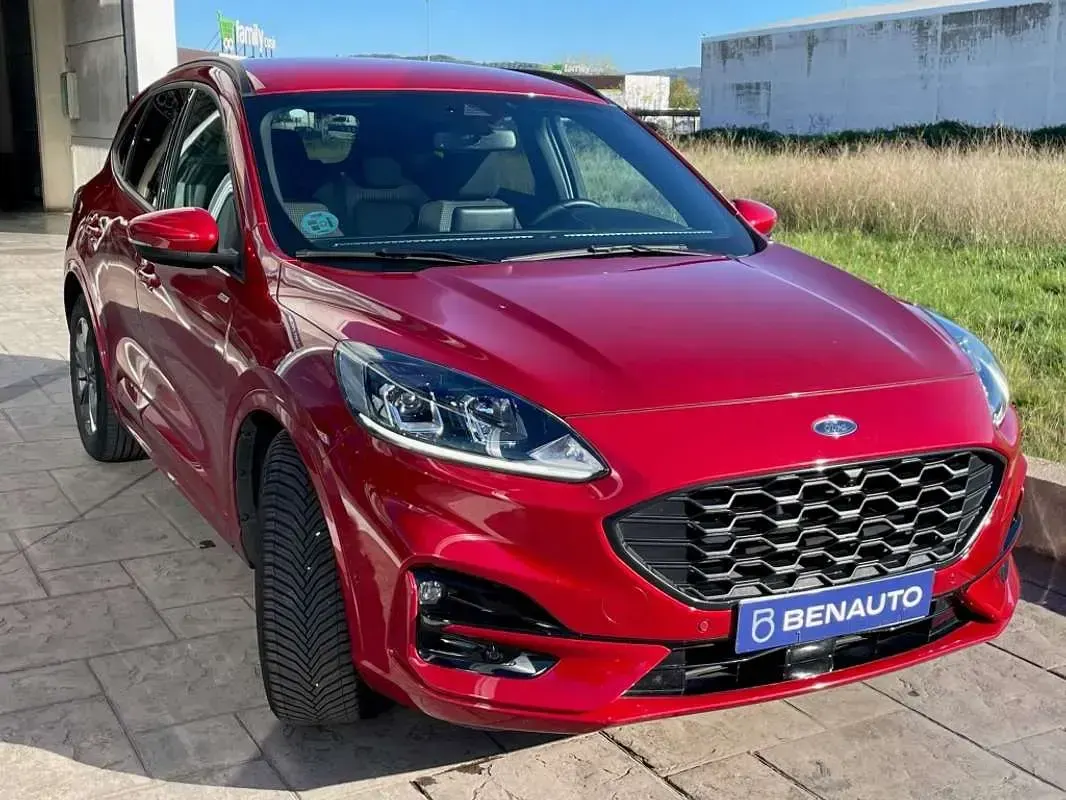 Usado Ford Kuga ST-Line X 120 CV (88 kW) 2023 Burdeos SUV