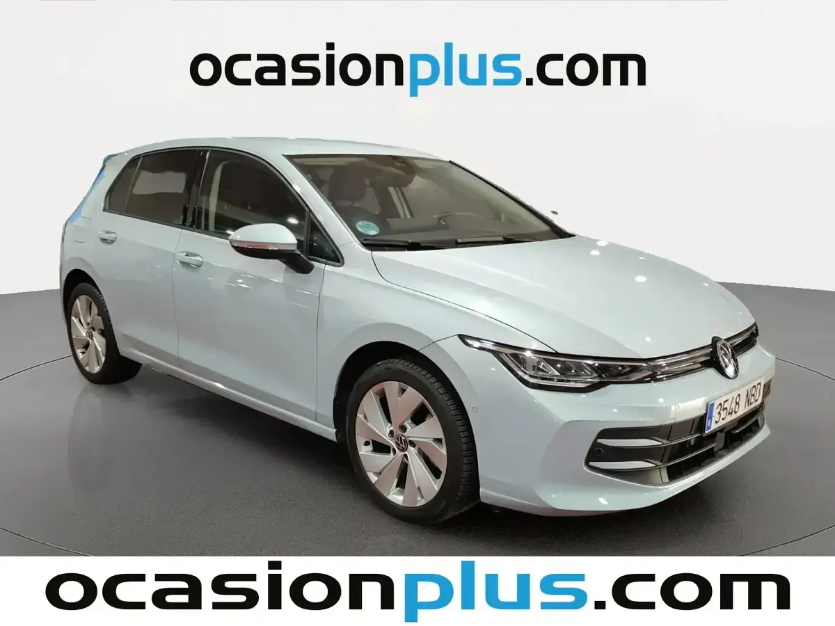 Usado VW Golf VIII 115 CV (84 kW) 2025 Azul Berlina
