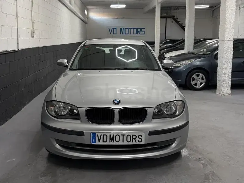 Usado BMW 116 115 CV (84 kW) 2007 Gris / plata Utilitario