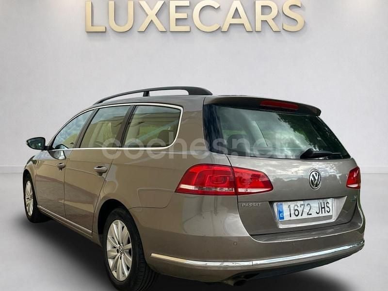 Usado VW Passat Edition 105 CV (77 kW) 2011 Gris / plata Familiar