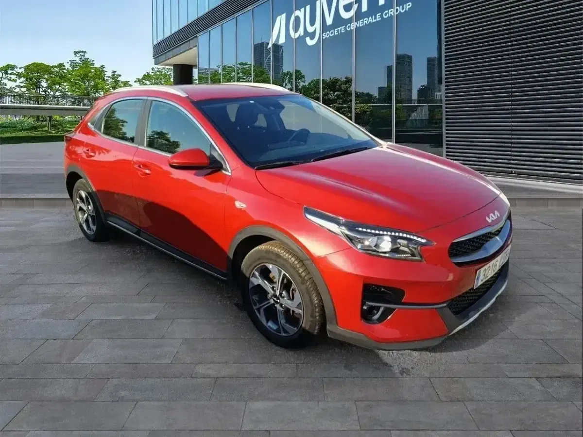 Usado Kia XCeed 120 CV (88 kW) 2022 Rojo SUV