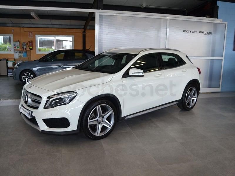 Usado Mercedes GLA220 AMG line 170 CV (125 kW) 2016 Blanco SUV