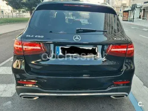 Usado Mercedes GLC250 211 CV (155 kW) 2018 Negro SUV