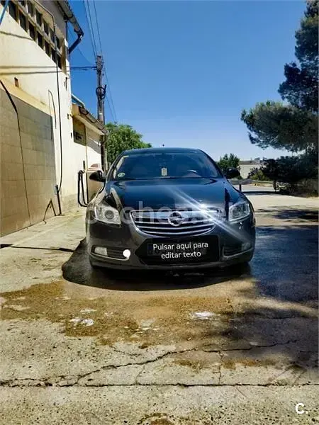 Usado Opel Insignia Cosmo 160 CV (117 kW) 2010 Negro Berlina