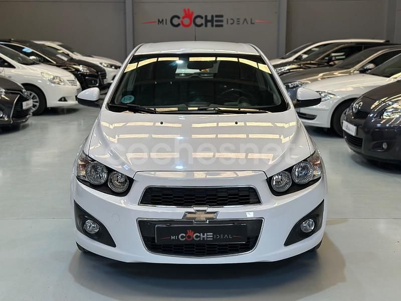 Blanco Usado 2012 Chevrolet Aveo LTZ Berlina | 5999 € (Precio justo) - Imagen 1/4
