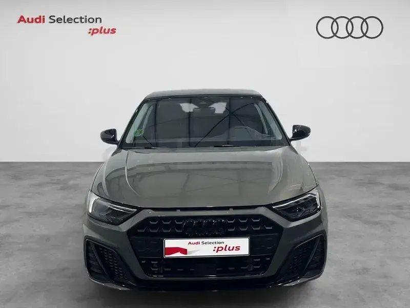 Usado Audi A1 Sportback 116 CV (85 kW) 2024 Gris / plata Utilitario