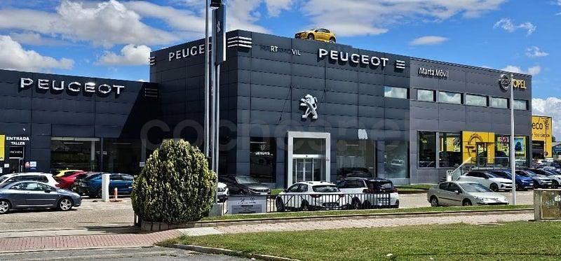 Usado Peugeot 308 SW Style 130 CV (95 kW) 2025 Azul Familiar