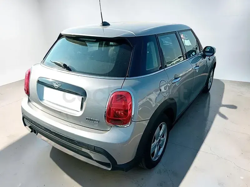 Usado Mini Cooper 136 CV (100 kW) 2023 Gris / plata Utilitario
