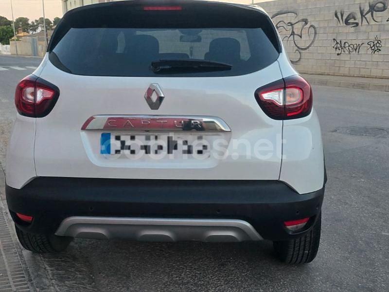 Occasion Renault Captur Version S 110 PK (80 kW) 2018 Wit SUV