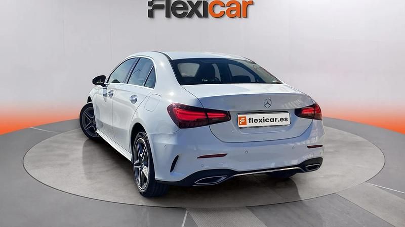 Usado Mercedes A200 163 CV (119 kW) 2019 Blanco Berlina