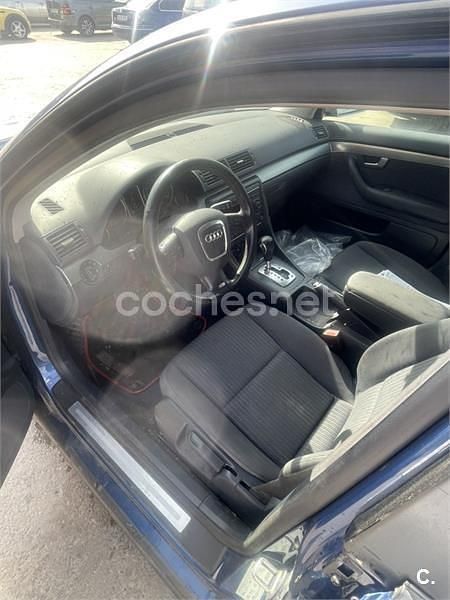 Usado Audi A4 163 CV (119 kW) 2005 Azul Familiar