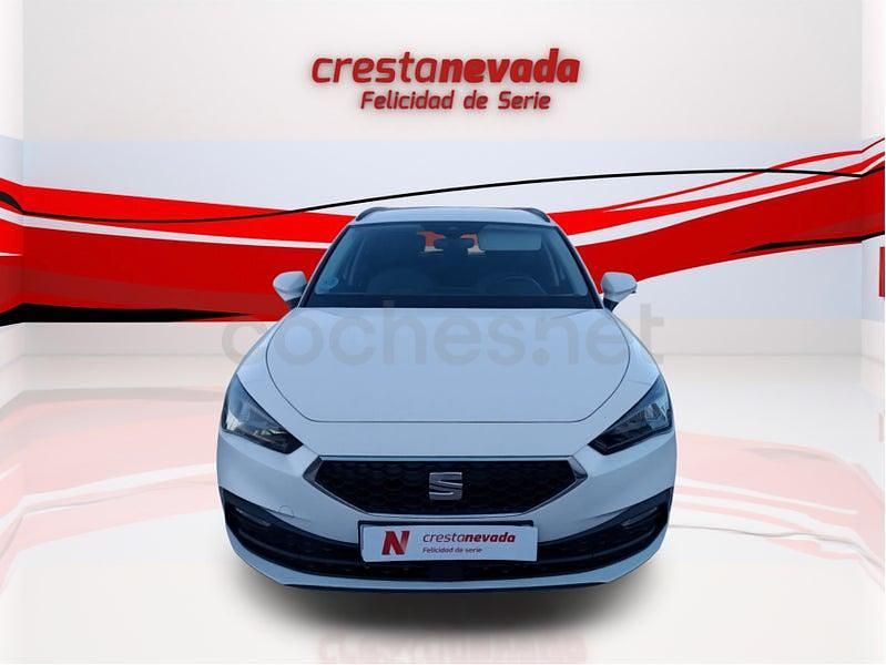 Usado Seat Leon Style 115 CV (84 kW) 2021 Blanco Familiar