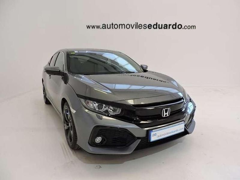 Usado Honda Civic Elegance 129 CV (94 kW) 2018 Gris Utilitario
