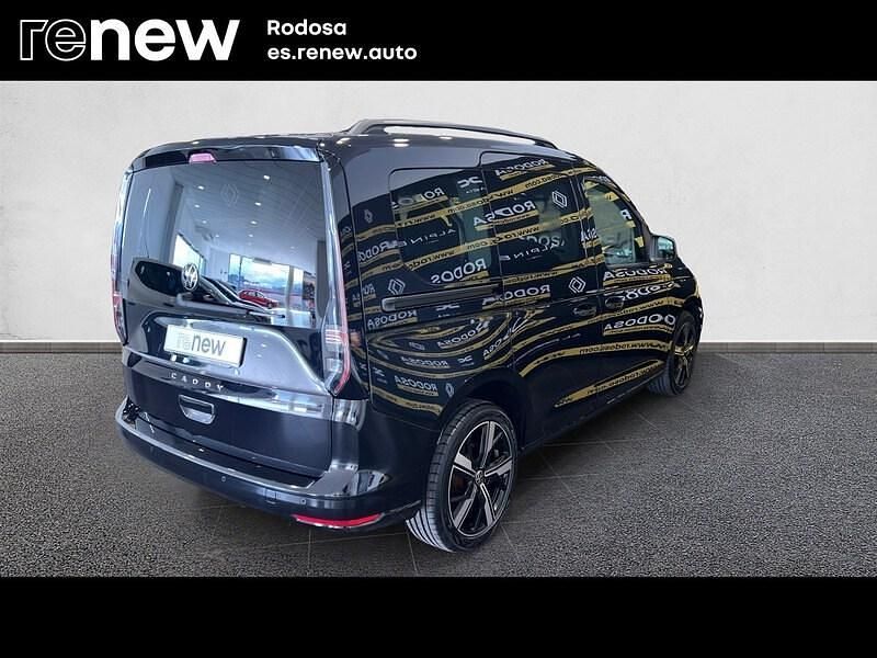 Usado VW Caddy Life 122 CV (89 kW) 2021 Negro Monovolumen