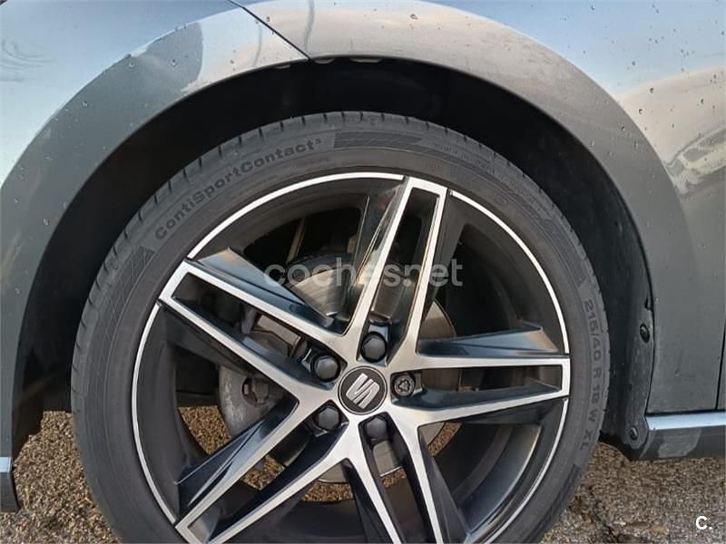 Usado Seat Ibiza FR 150 CV (110 kW) 2018 Gris / plata Berlina