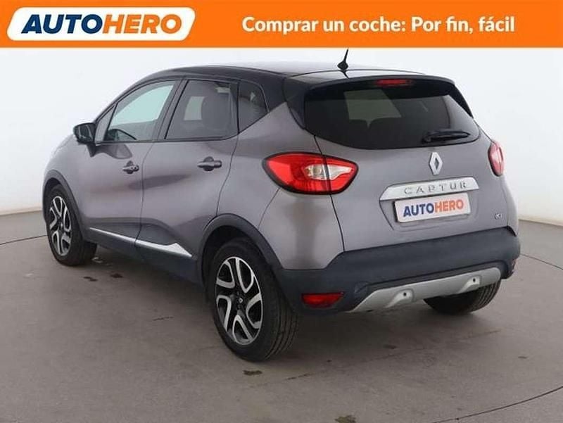 Usado Renault Captur Zen 90 CV (66 kW) 2013 Gris SUV