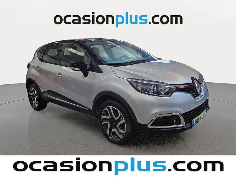 Usado Renault Captur Zen 120 CV (88 kW) 2016 Gris plata SUV