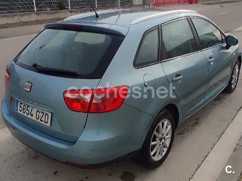 Usado Seat Ibiza ST Style 90 CV (66 kW) 2010 Azul Familiar